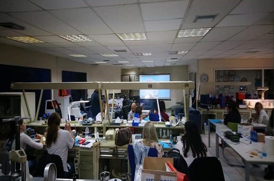 eyremidhs-odontotexniko-ergasthrio-athina-2
